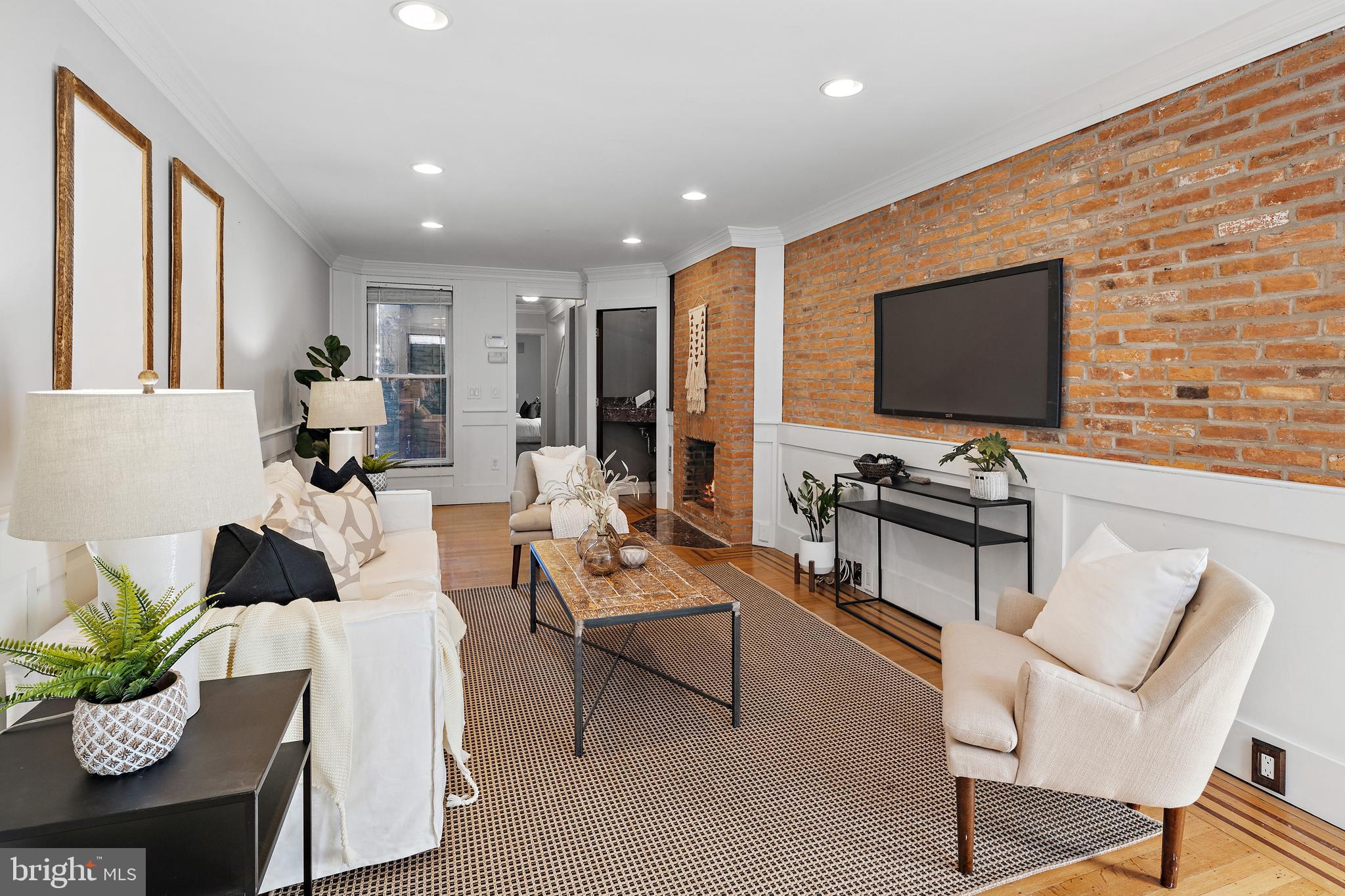 1232 Riverside Avenue Baltimore, MD 21230 - Photo 2 of 46