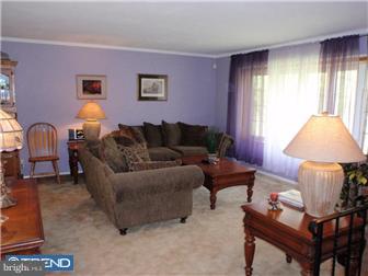 8 Round Hill Road Voorhees, NJ 08043 - Photo 2 of 12