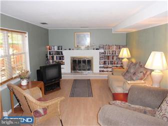 8 Round Hill Road Voorhees, NJ 08043 - Photo 5 of 12