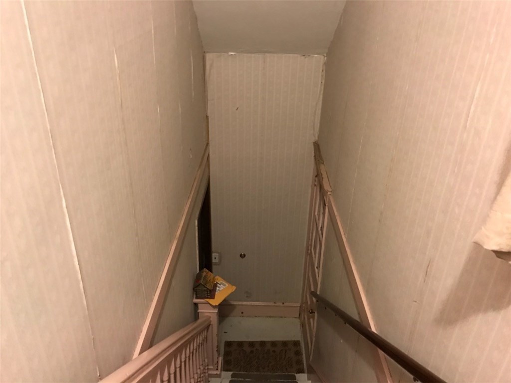 100 Maple Avenue Barrington, RI 02806 - Photo 7 of 7