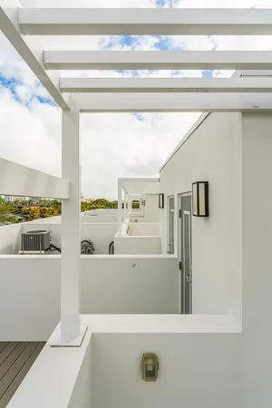 $6,500 | 721 Southwest 11th Street, Unit B, Miami, FL 33129