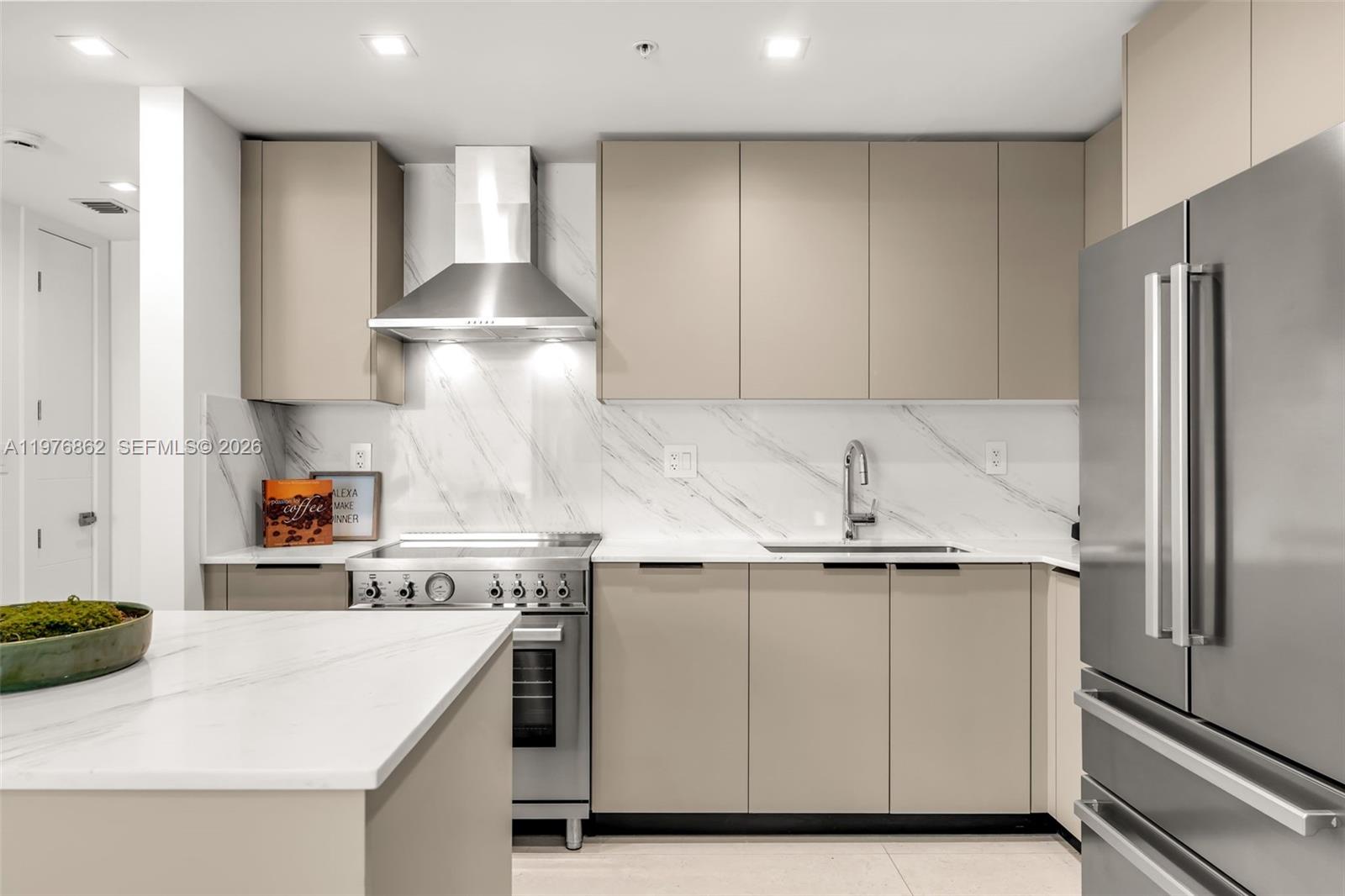 721 Southwest 11th Street, Unit B Miami, FL 33129 - Photo 8 of 30