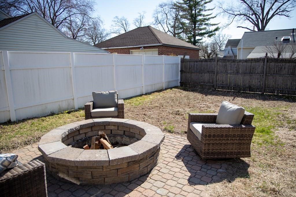 54 Upland Street Springfield, MA 01104 - Photo 26 of 30