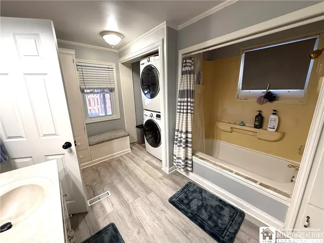 $185,000 | 48 Pound Street, Lockport City, NY 14094