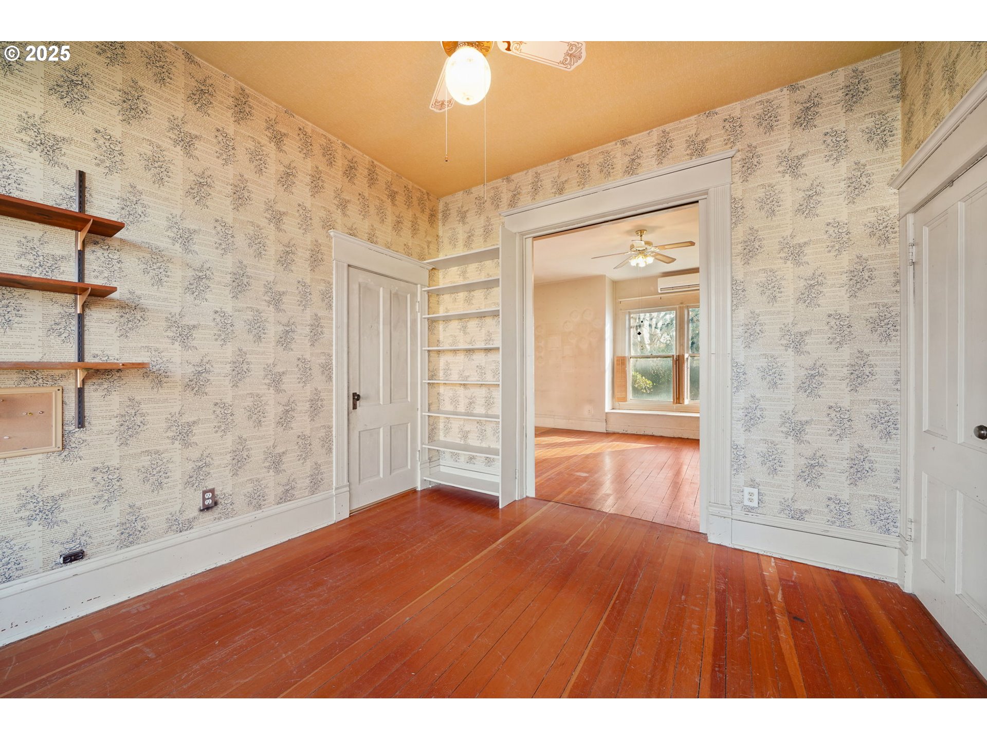 553 South River Road Cottage Grove, OR 97424 - Photo 12 of 42 Gallery Image 12