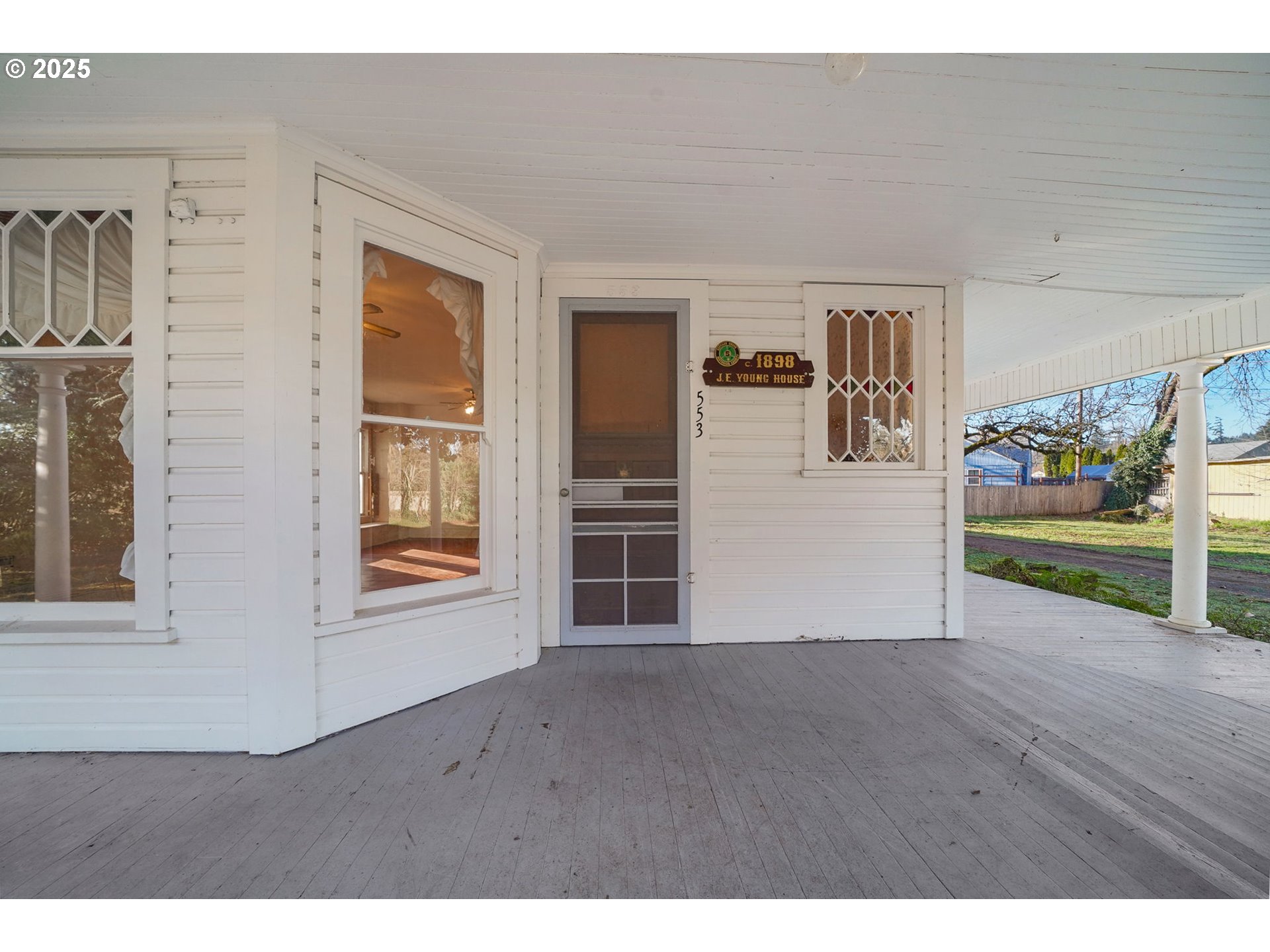 553 South River Road Cottage Grove, OR 97424 - Photo 6 of 42 Gallery Image 6