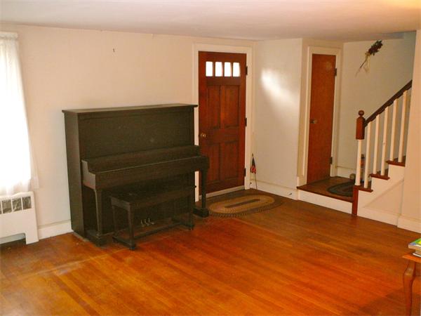 52 Taylor Road Acton, MA 01720 - Photo 6 of 16 Gallery Image 6