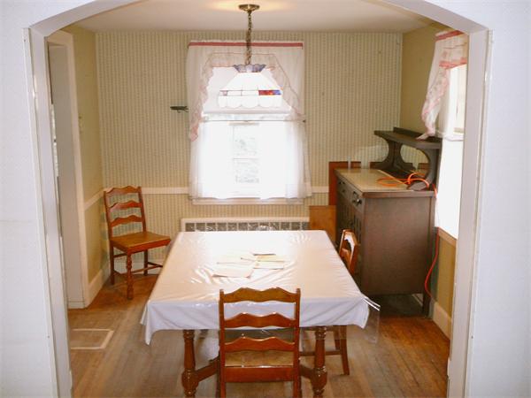 52 Taylor Road Acton, MA 01720 - Photo 9 of 16 Gallery Image 9