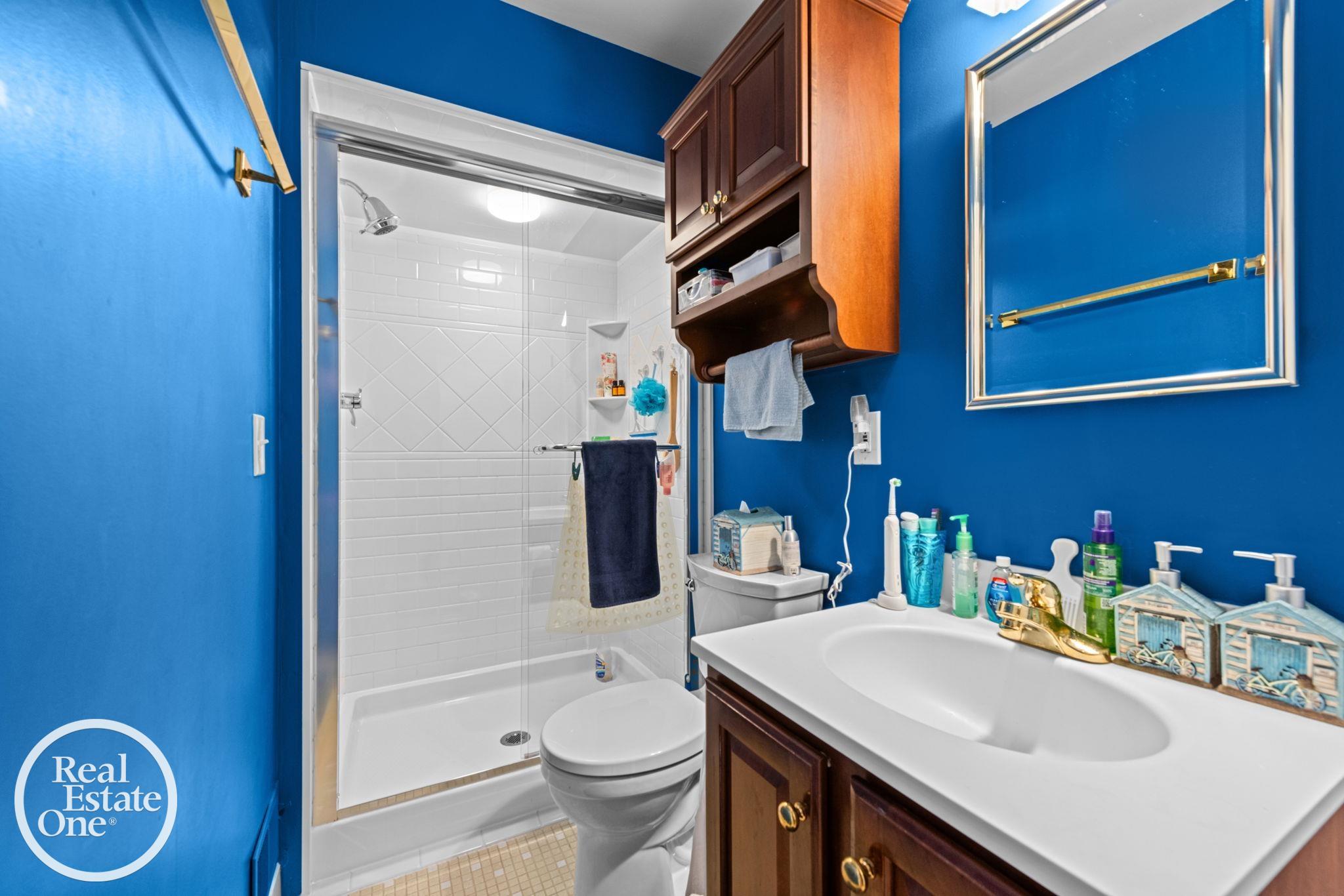 1196 Hawthorne Road Grosse Pointe, MI 48236 - Photo 14 of 40 Gallery Image 14
