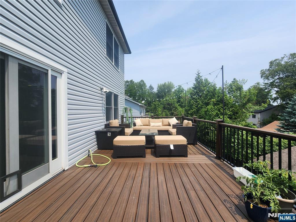 194 8th Street Cresskill, NJ 07626 - Photo 15 of 35