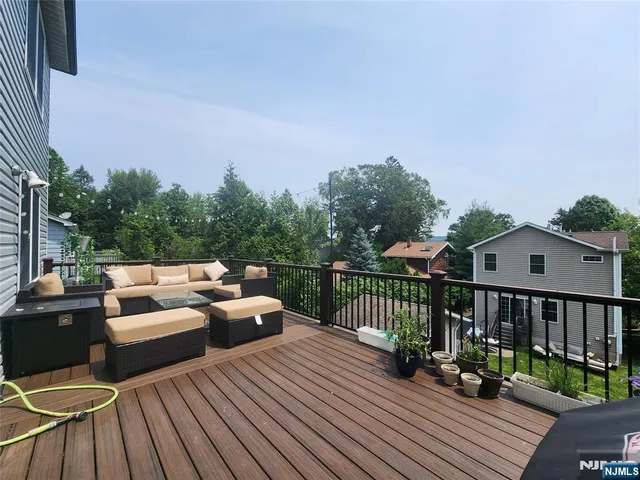 $6,800 | 194 8th Street, Cresskill, NJ 07626