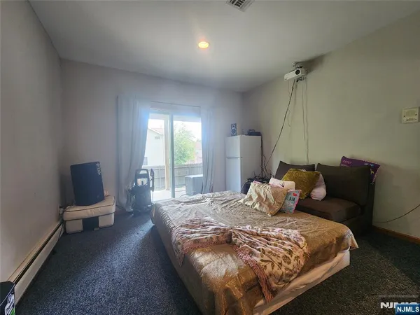 $6,800 | 194 8th Street, Cresskill, NJ 07626