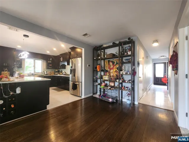 $6,800 | 194 8th Street, Cresskill, NJ 07626