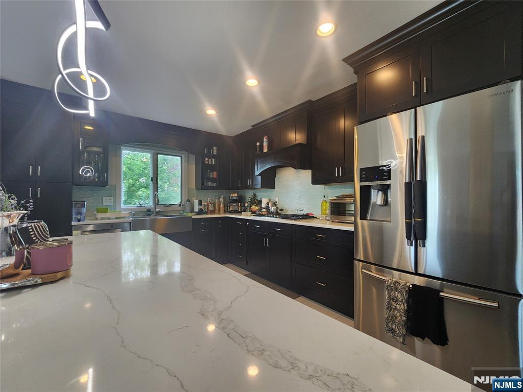 194 8th Street Cresskill, NJ 07626 - Photo 7 of 35