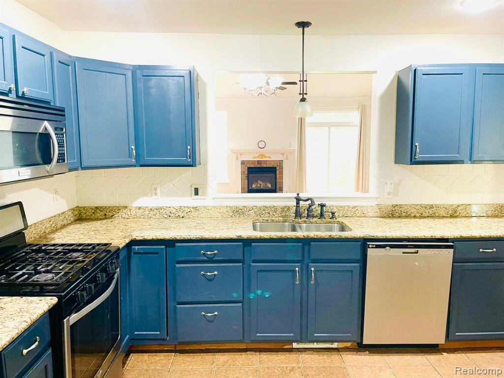 521 Cherry Grove Road Canton, MI 48188 - Photo 6 of 24