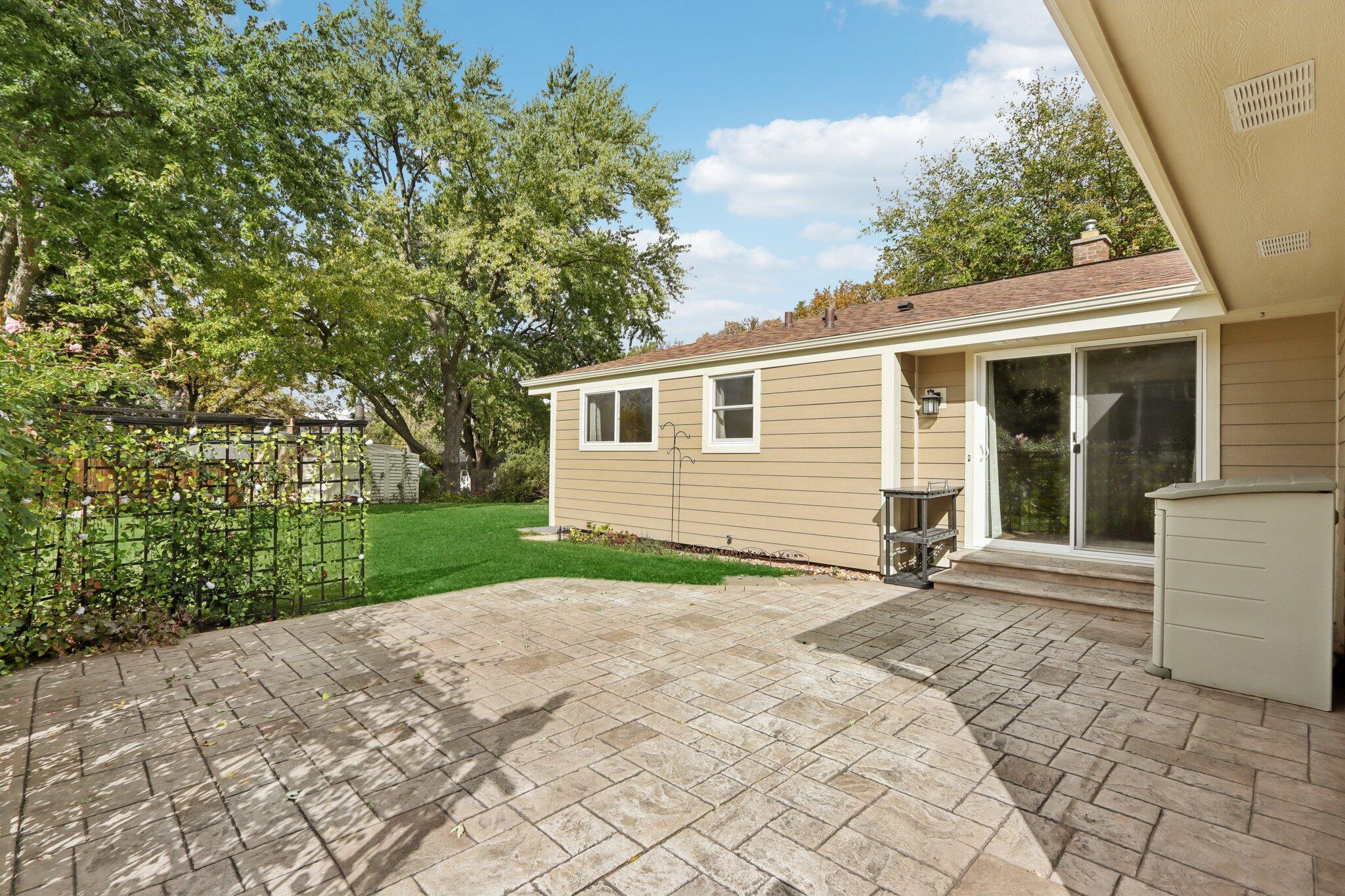 901 Anton Road Hartland, WI 53029 - Photo 36 of 48 Patio