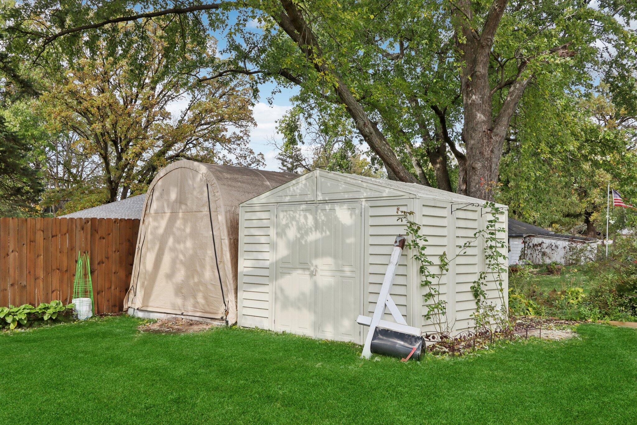 901 Anton Road Hartland, WI 53029 - Photo 40 of 48 New outbuilding with new concrete floor; new tent building also included.