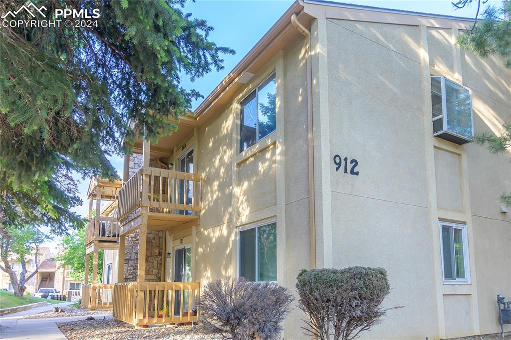 912 Tenderfoot Hill Rd Unit 203  