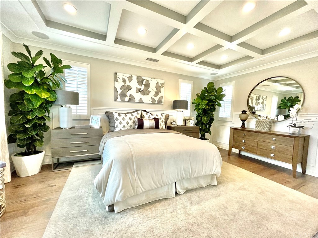 20744 Bur Oak Circle Porter Ranch, CA 91326 - Photo 18 of 36 a bed room with a bed and a potted plant