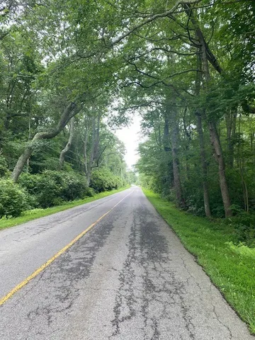 $600,000 | 505 Long Highway, Little Compton, RI 02837