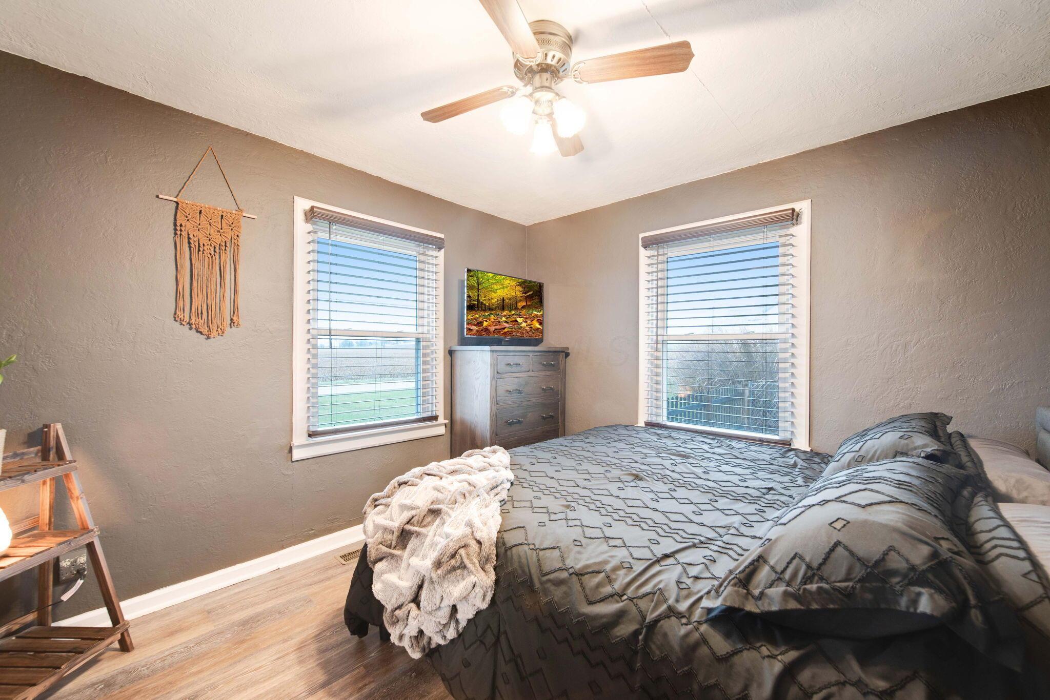 5243 Old Columbus Road Springfield, OH 45502 - Photo 10 of 19 Bedroom One