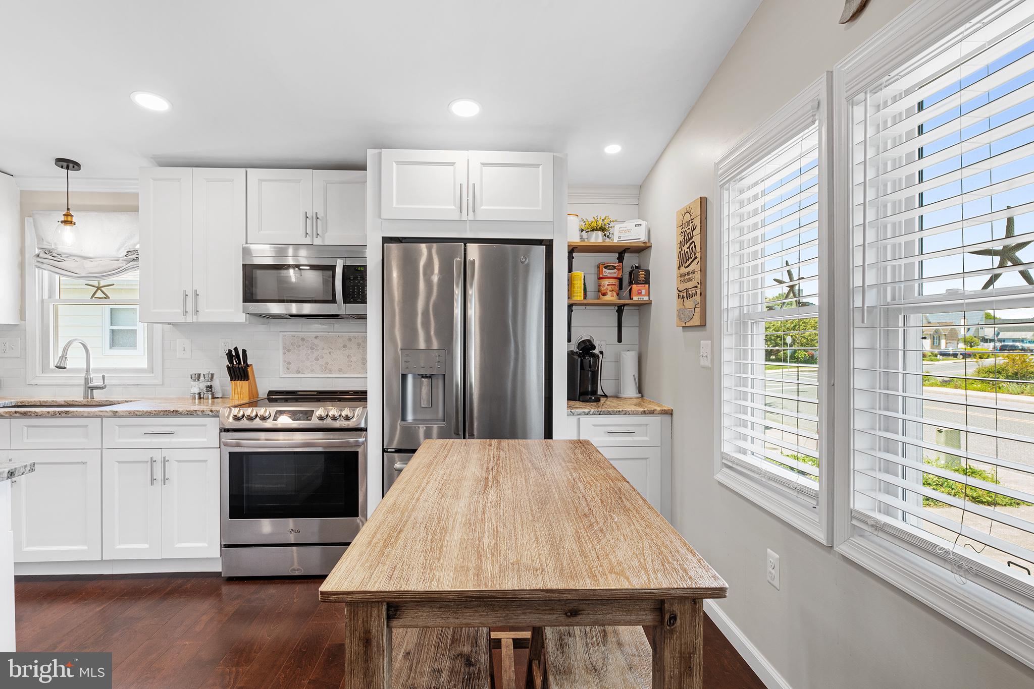 515 Twin Tree Road Ocean City, MD 21842 - Photo 20 of 49 Lots of Natural light