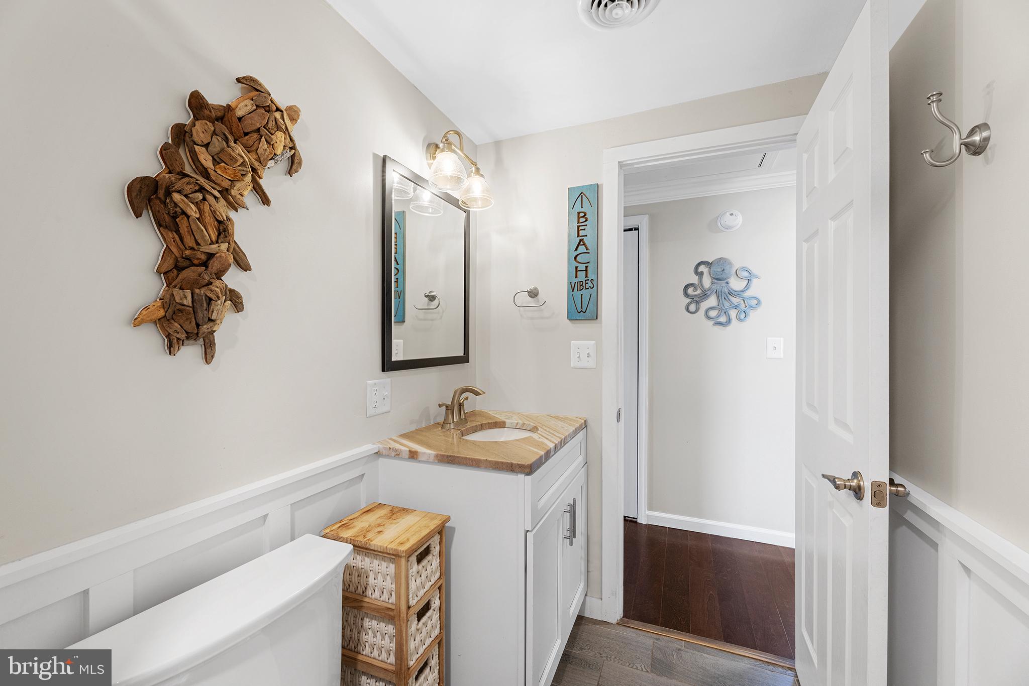 515 Twin Tree Road Ocean City, MD 21842 - Photo 26 of 49 Spacious and Bright