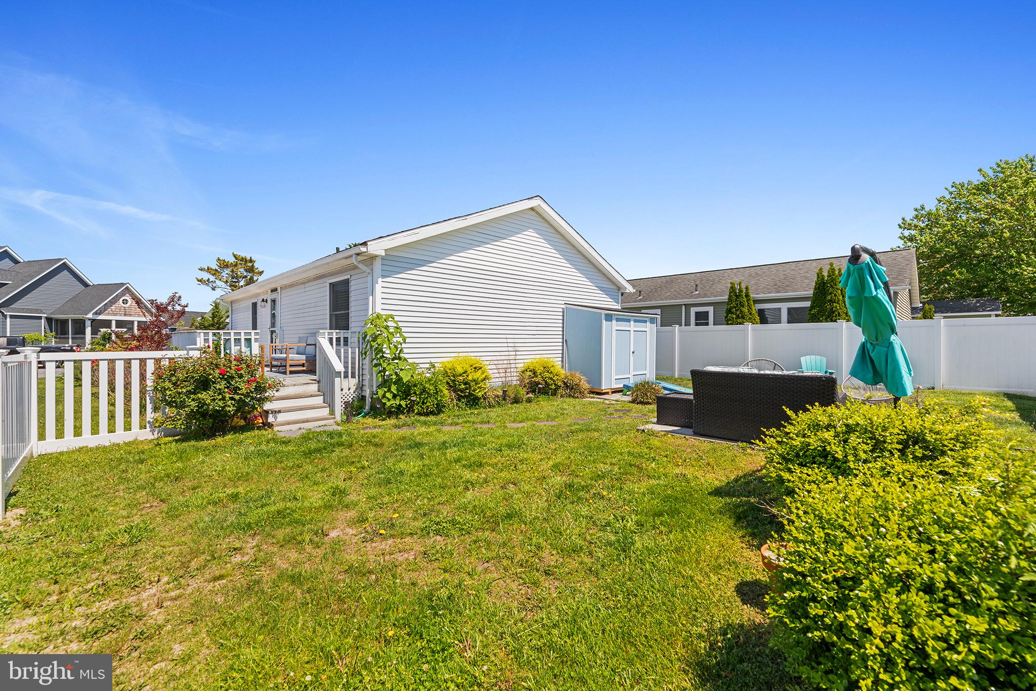515 Twin Tree Road Ocean City, MD 21842 - Photo 3 of 49 Huge yard for pups!
