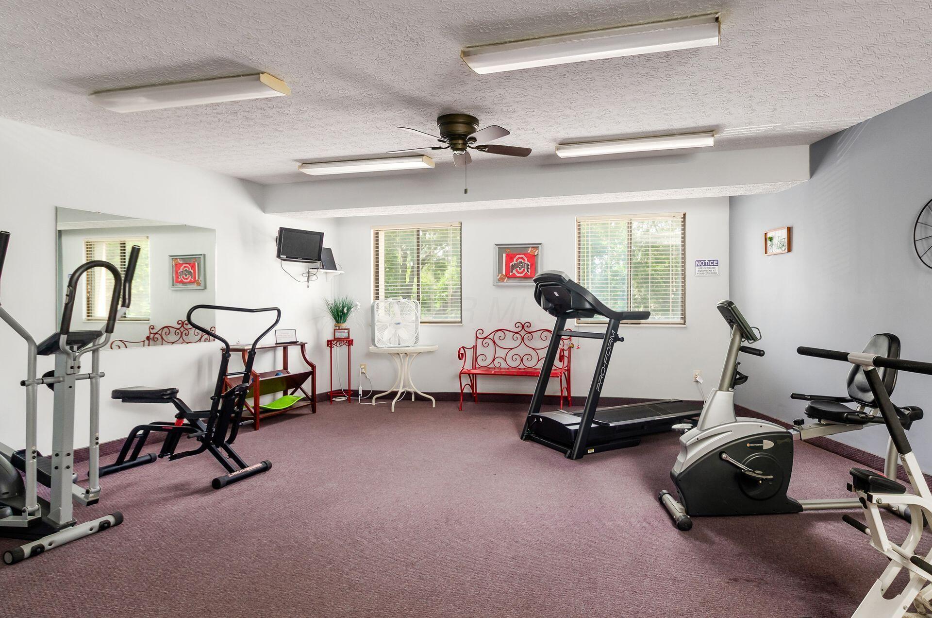 3941 Karl Road, Unit 321 Columbus, OH 43224 - Photo 23 of 26 Right down the Hall