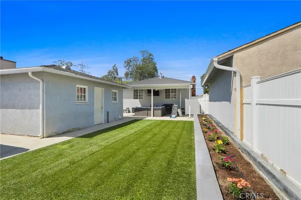 $819,000 | 6154 Ibbetson Avenue, Lakewood, CA 90713