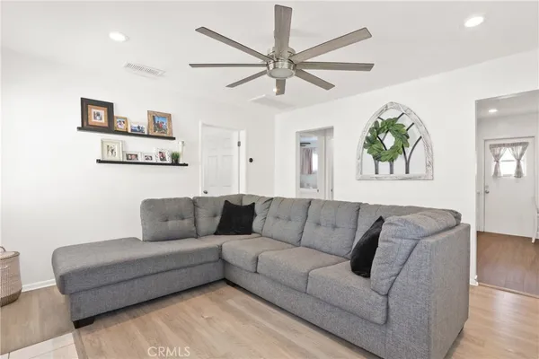 $819,000 | 6154 Ibbetson Avenue, Lakewood, CA 90713