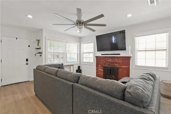$819,000 | 6154 Ibbetson Avenue, Lakewood, CA 90713