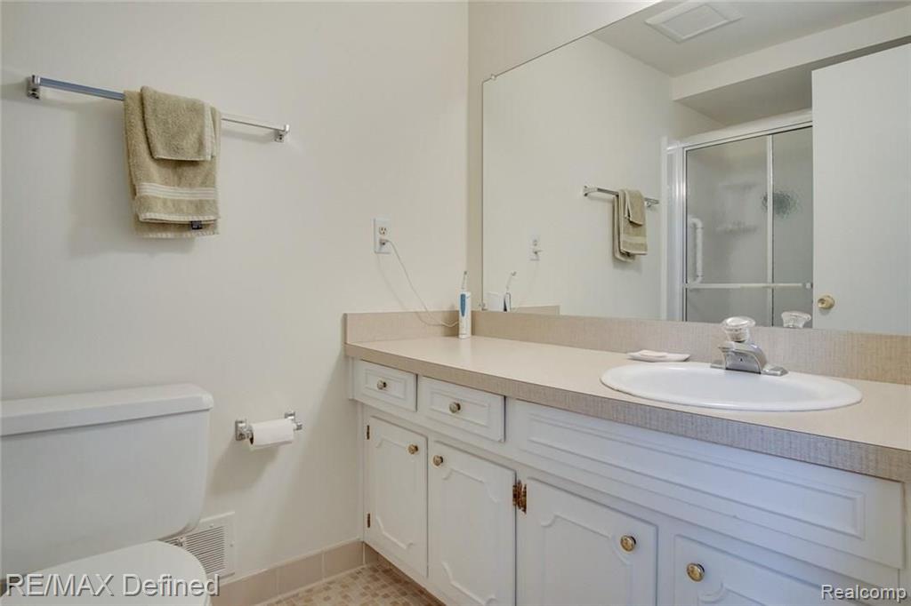 934 Spartan Court Rochester Hills, MI 48309 - Photo 28 of 35