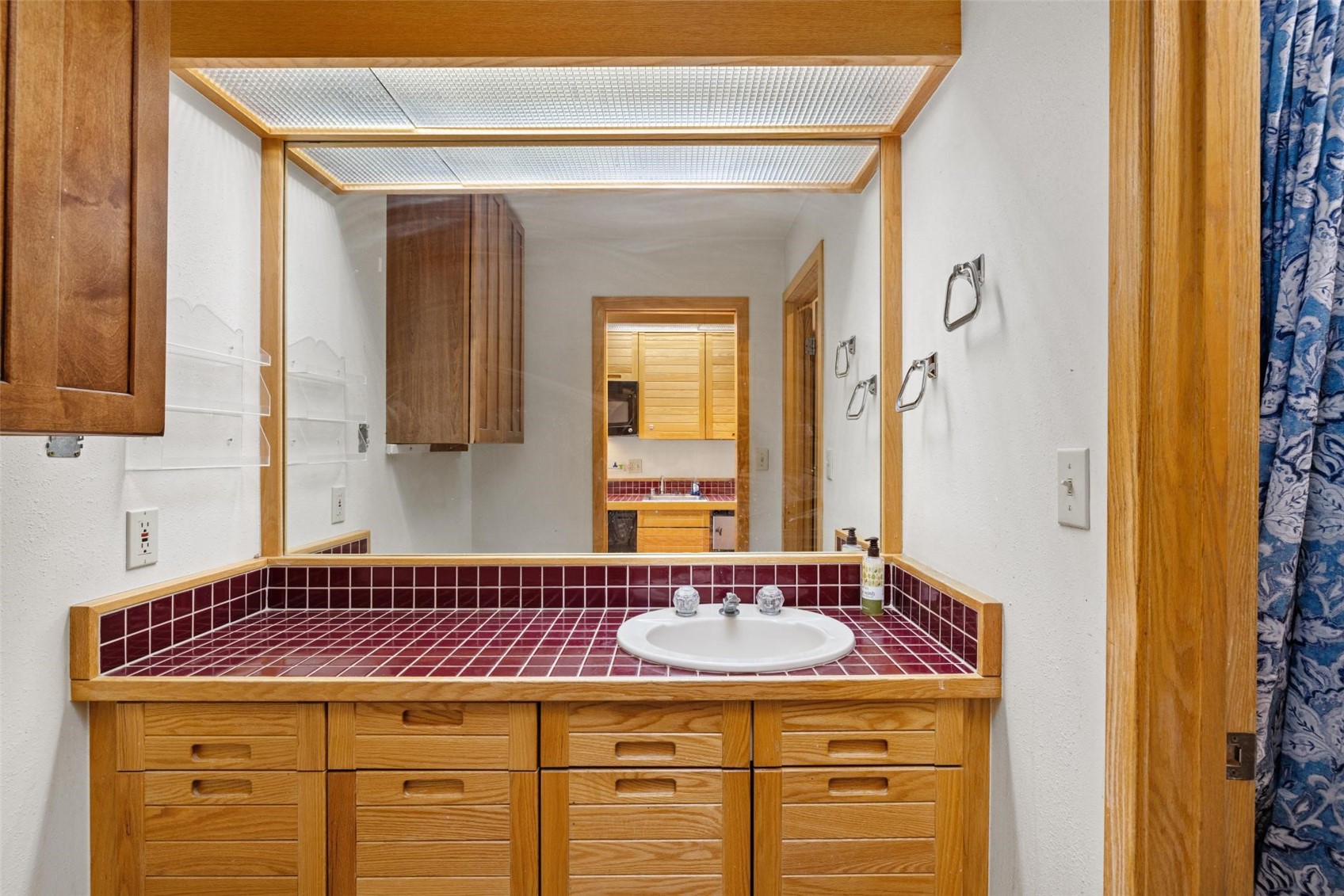 1205 West Keystone Road, Unit 2793 Keystone, CO 80435 - Photo 9 of 22 Bathroom with vanity