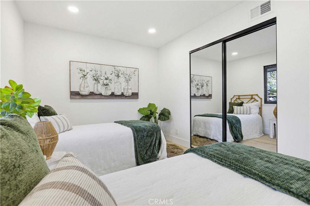 410 West Crystal View Avenue Orange, CA 92865 - Photo 15 of 22