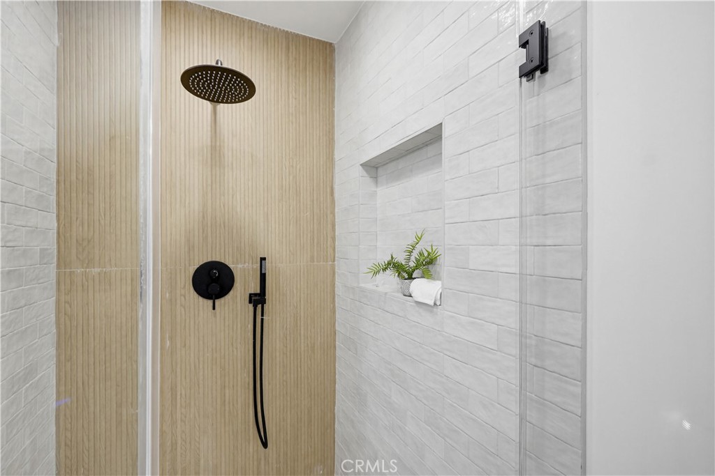 410 West Crystal View Avenue Orange, CA 92865 - Photo 21 of 22