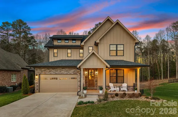 $669,900 | 860 38th Avenue Northeast, Hickory, NC 28601