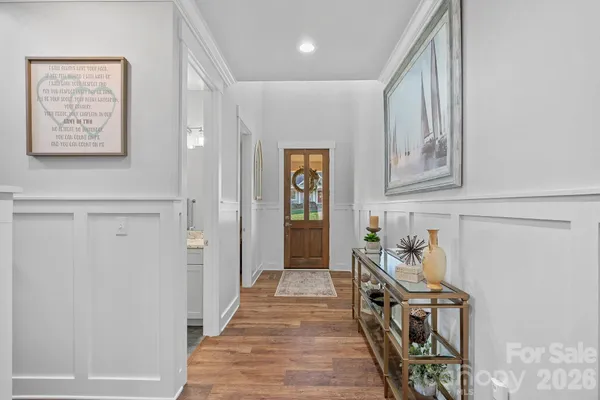 $669,900 | 860 38th Avenue Northeast, Hickory, NC 28601