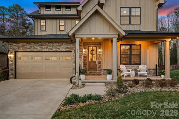 $669,900 | 860 38th Avenue Northeast, Hickory, NC 28601