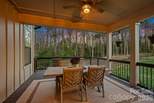 $669,900 | 860 38th Avenue Northeast, Hickory, NC 28601