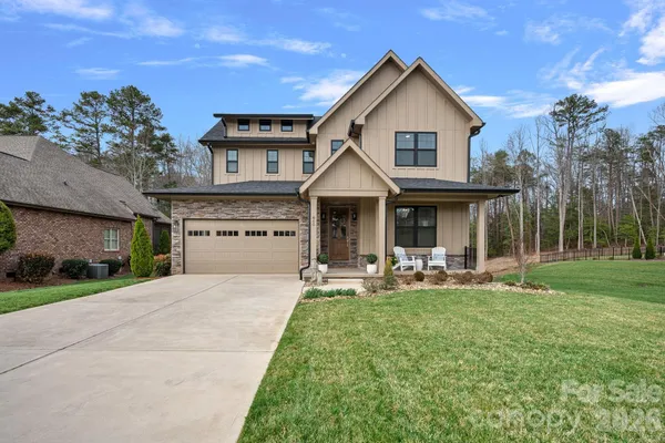 $669,900 | 860 38th Avenue Northeast, Hickory, NC 28601