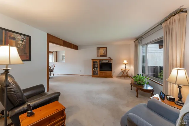 $620,000 | 550 Baywood Court, Ukiah, CA 95482