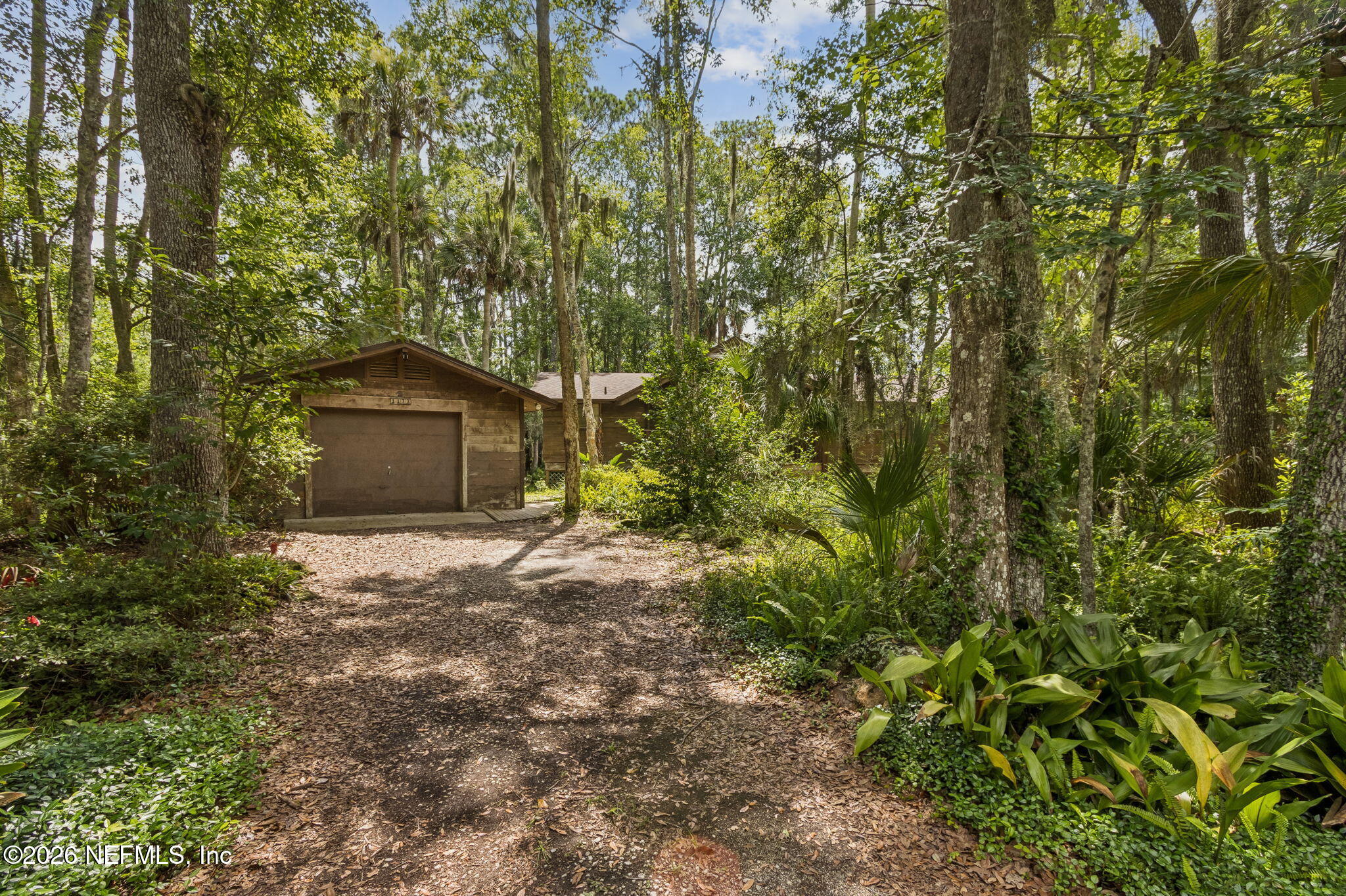 1173 Neck Road Ponte Vedra Beach, FL 32082 - Photo 3 of 39 Driveway and Garage