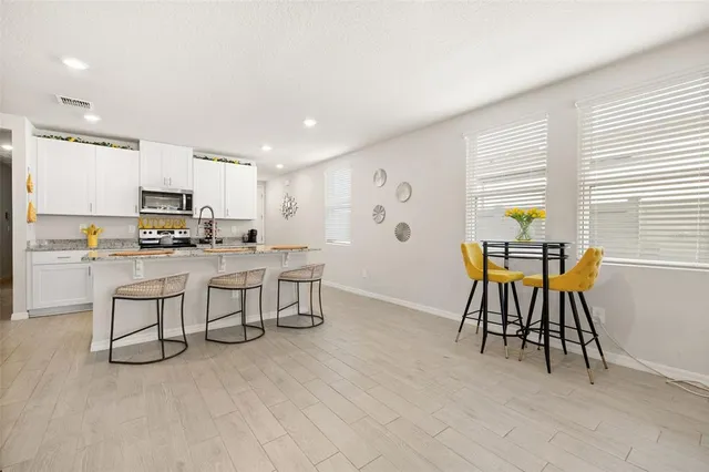 $2,350 | 2316 East Newsome Road, Plant City, FL 33565