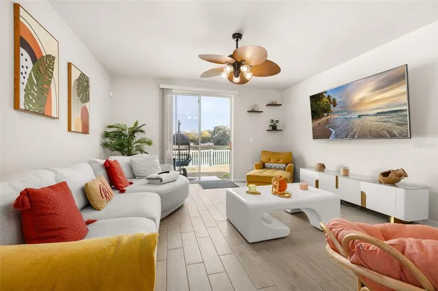 $2,350 | 2316 East Newsome Road, Plant City, FL 33565