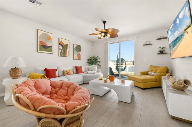 $2,350 | 2316 East Newsome Road, Plant City, FL 33565