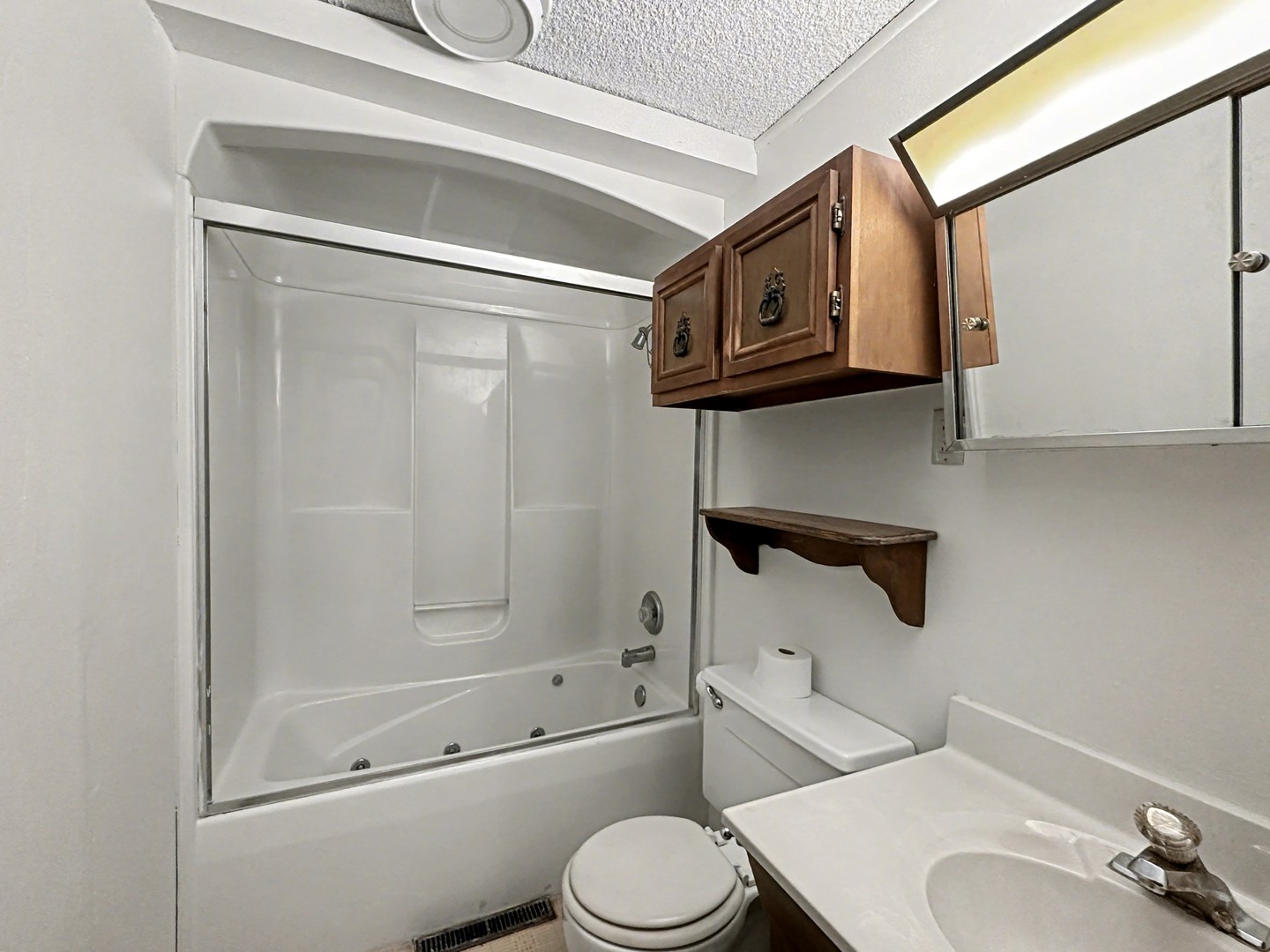 107 South Clinton Ashkum, IL 60911 - Photo 18 of 23