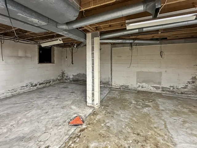 a view of empty room