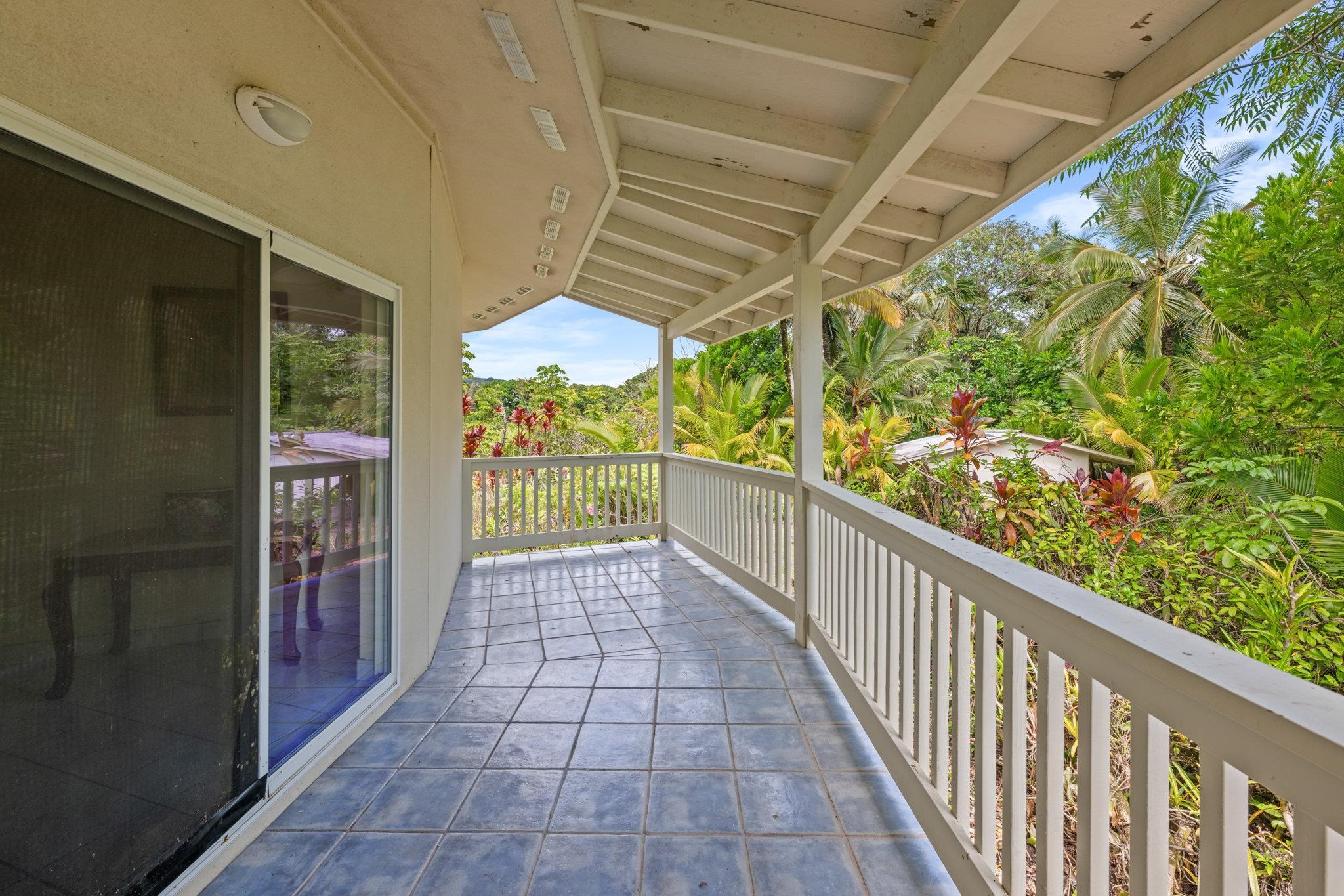 155 Uwala Road Hana, HI 96713 - Photo 34 of 46 Covered Deck
