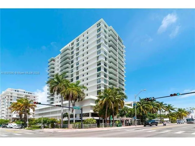 $4,000 | 1800 Collins Avenue, Unit 18F, Miami Beach, FL 33139